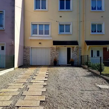 Maison En Location בית נופש לה מאנש